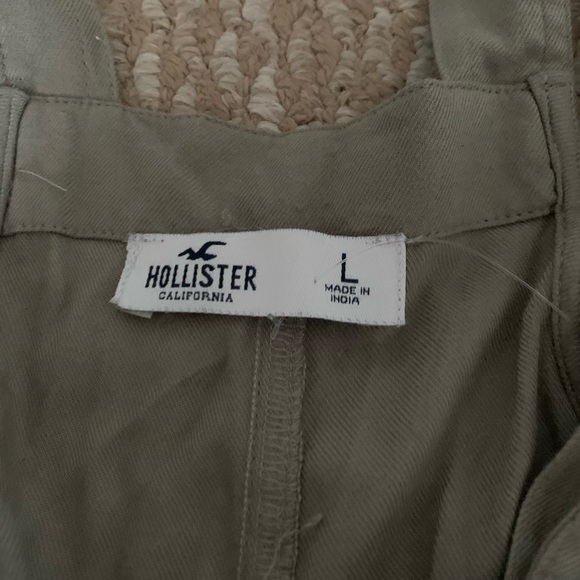 Hollister jumpers - 22 each - Picture 12 of 12